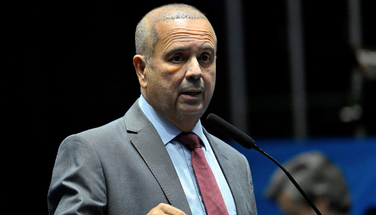 Parlamentares do PL convocam povo nas ruas para reagir às decisões do STF