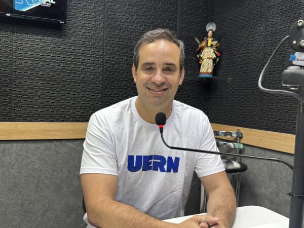 Cadu Xavier acusa Zenaide Maia de trocar base petista por “atos antidemocráticos”