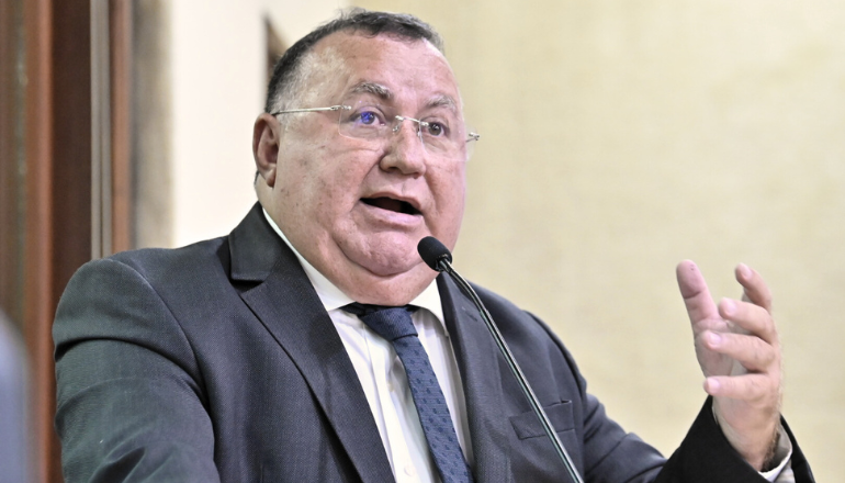 Dr. Bernado defende renúncia de Fátima Bezerra em janeiro